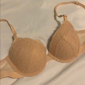 Lively lace t-shirt bra 32C